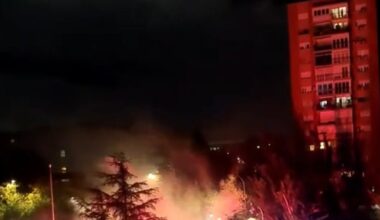 una turba de más de 200 Bukaneros ataca con palos y bengalas a los ultras polacos del Lech Poznan