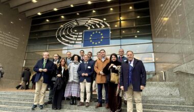 El alcalde viaja a Bruselas junto a una delegación jiennense para defender el olivar andaluz – Ayuntamiento de Alcalá la Real