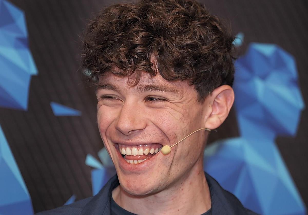 Iván Romeo, sobre Pogacar: «Correr con él es un privilegio, pero a la vez un martirio»