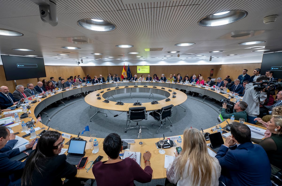 Hacienda presentará a principios de 2026 una propuesta de reforma del sistema de financiación autonómica | Economía