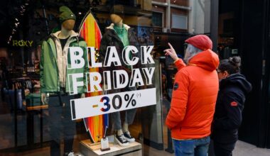 Más de 200 euros se gastarán de media los aragoneses en el Black Friday | Economía y negocios