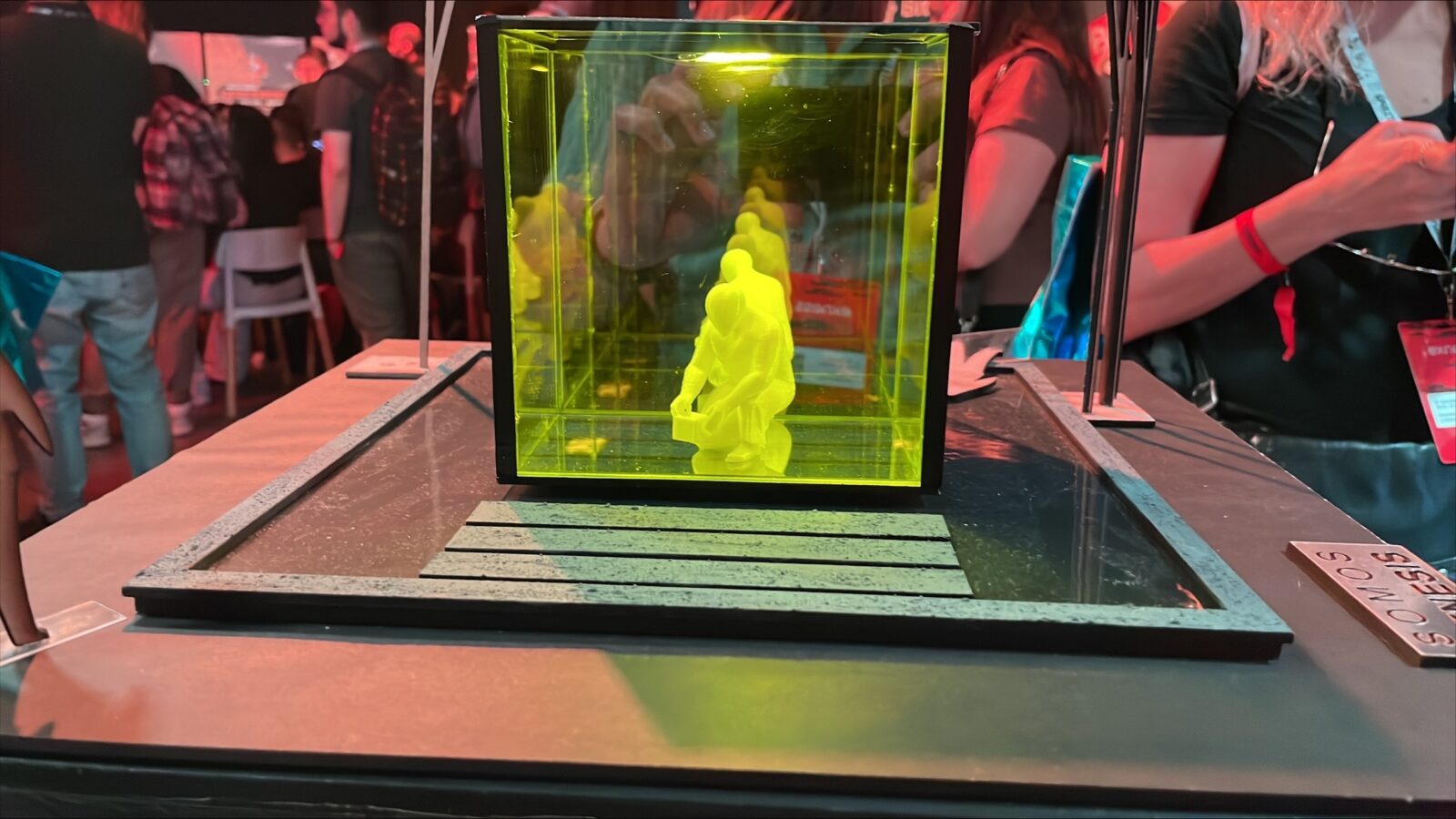 Revelan escultura de Satoshi Nakamoto que será expuesta en Buenos Aires