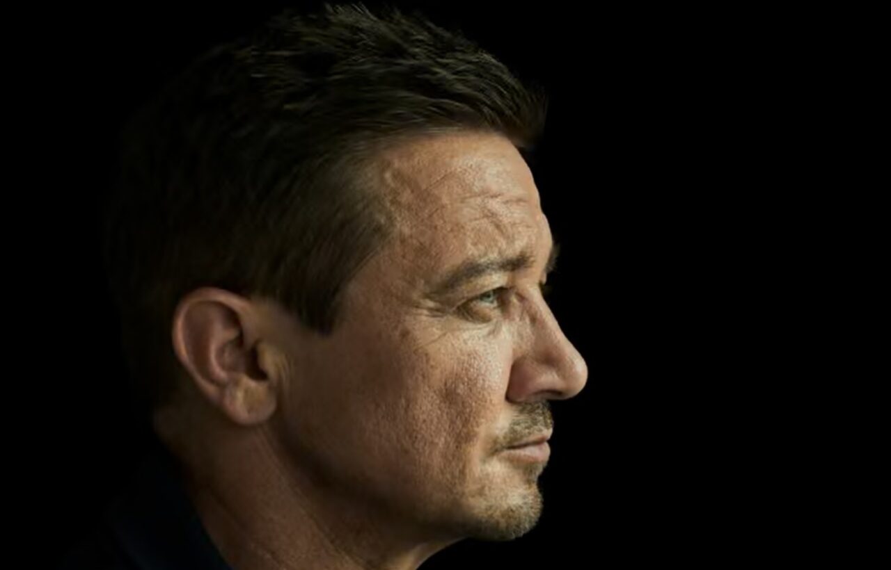 Jeremy-Renner (1)