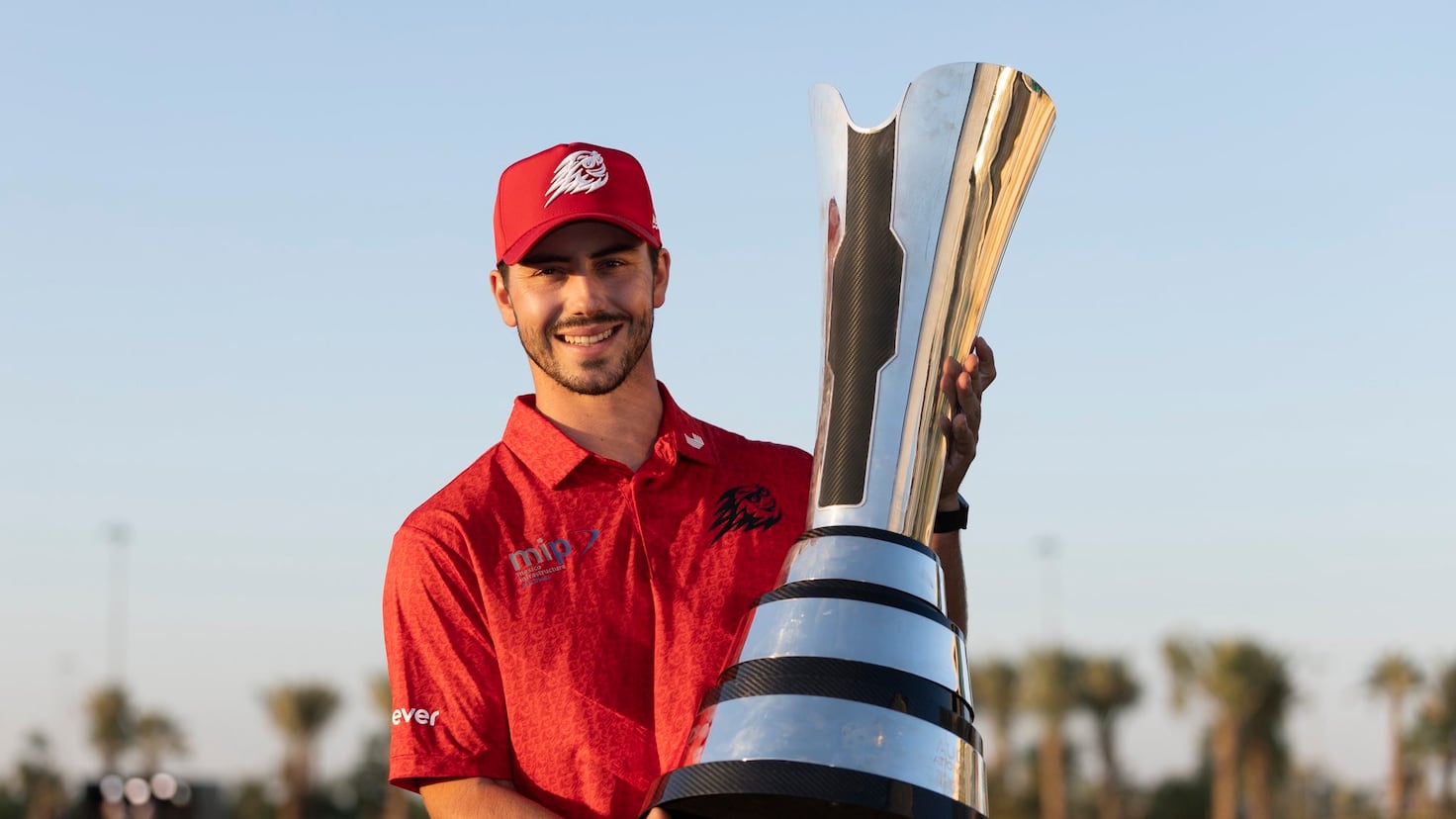 Josele Ballester conquista su primer título como profesional en Riad