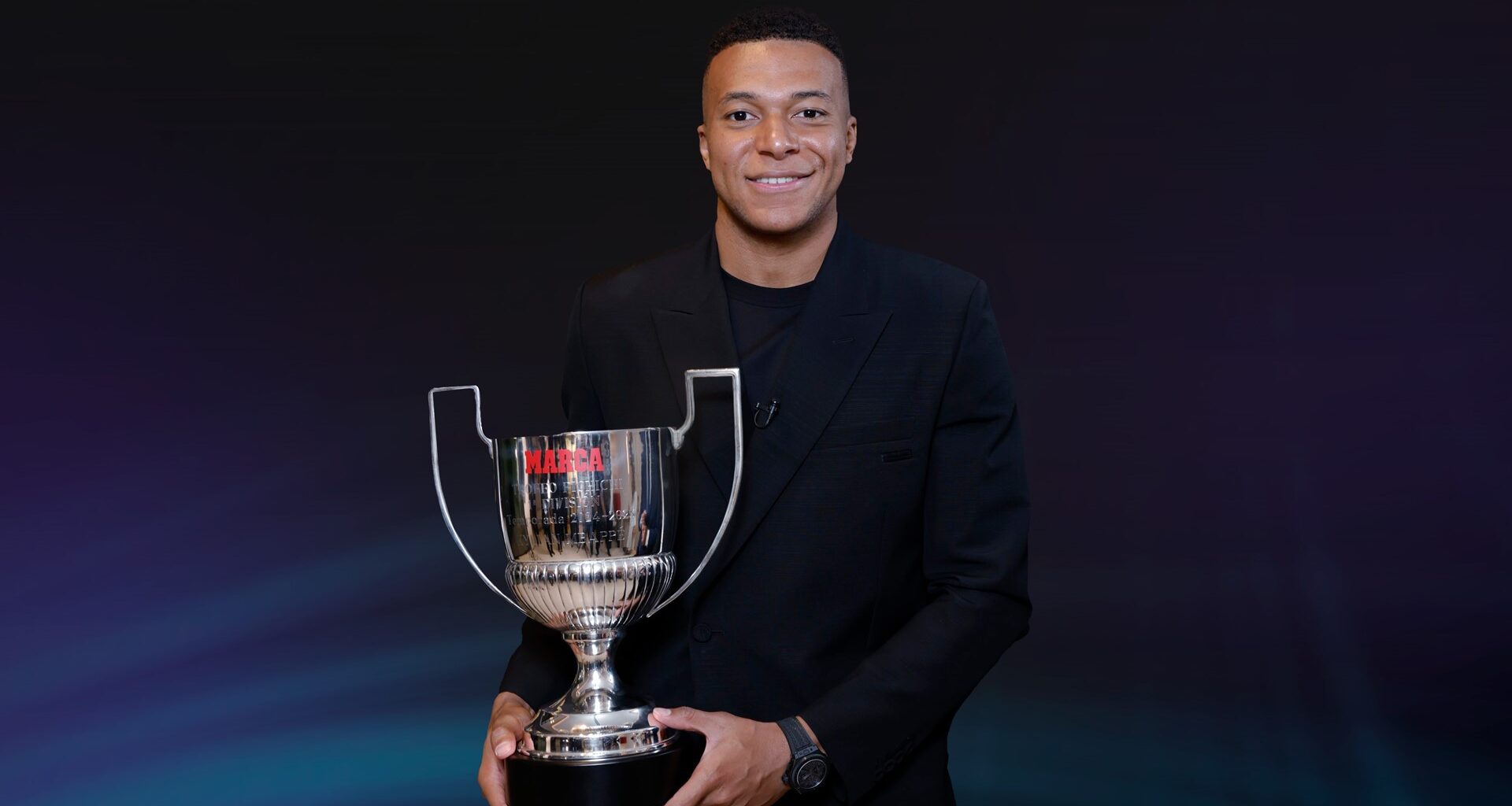 Mbappé recibe el Trofeo Pichichi 2024/25
