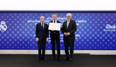 Kroos recibe la Cruz de Caballero de la Orden del Mérito de la República Federal de Alemania