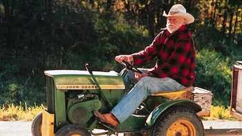 Alvin Straight (Richard Farnsworth) es