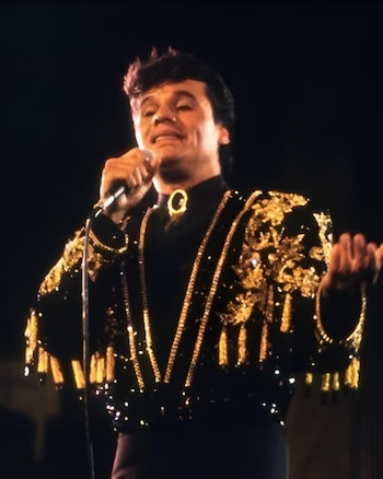 Juan Gabriel podría ser homenajeado