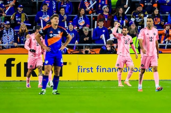 Messi brilló en el duelo