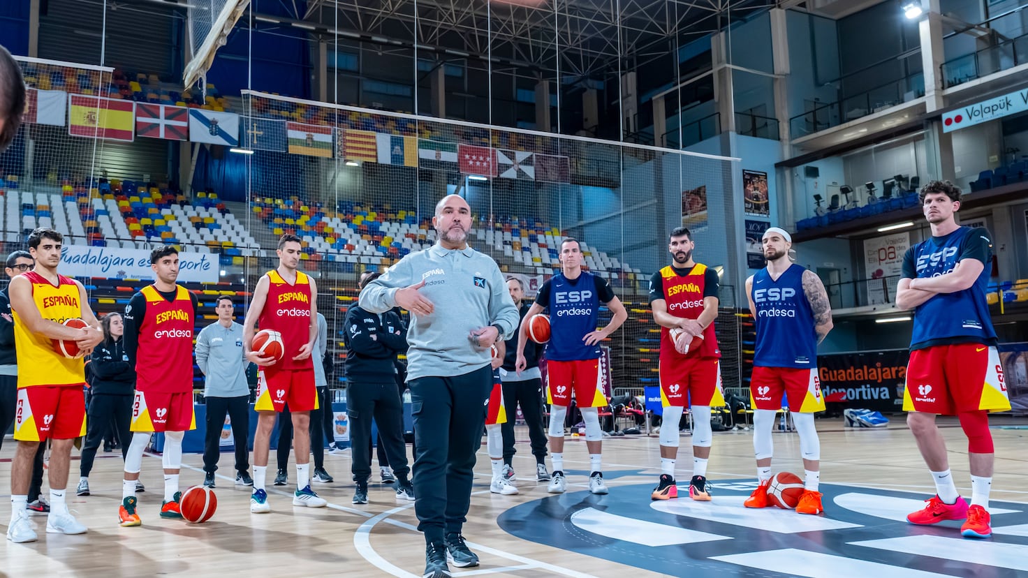 Chus Mateo: “No me gustaría perder la esencia de lo que es la historia de la Selección”