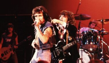 cómo murió Bon Scott, el cantante que antecedió a Brian Johnson