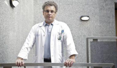 «El sistema inmunitario se debilita con la edad y la gripe puede tener complicaciones graves»