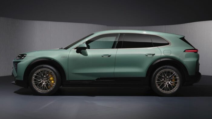 Porsche Cayenne Electric Turbo 2026 9 700x394