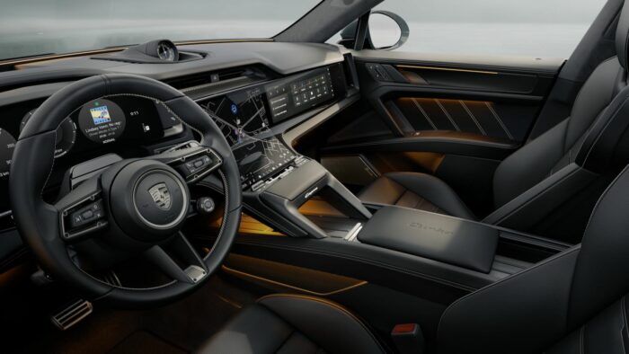 Porsche Cayenne Electric Turbo 2026 Interior 7 700x394