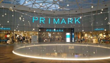 Primark reducirá la jornada y subirá un 9% el sueldo a sus trabajadores en España