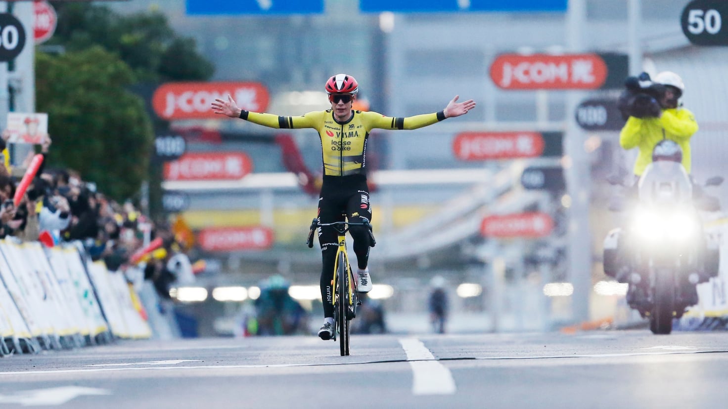 De la Bola del Mundo a Saitama: Vingegaard reina en Japón