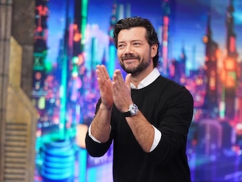 Álvaro Morte en 'El Hormiguero'