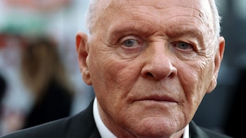 Hopkins admite que su alcoholismo