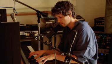 Algo irrumpe en la canción de amor de regreso de Tobias Jesso Jr