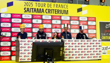 Dibujos, reflejos, firmas... y acción: Saitama, lista para el gran día