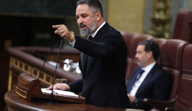 Relevo de Mazón: Abascal pone a Feijóo sus condiciones para investir a Pérez Llorca: pide al PP construir “presas y diques” en la Comunidad Valenciana | España