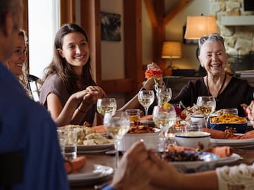 ¡Feliz acción de gracias! 50 frases para felicitar el Thanksgiving Day 2025