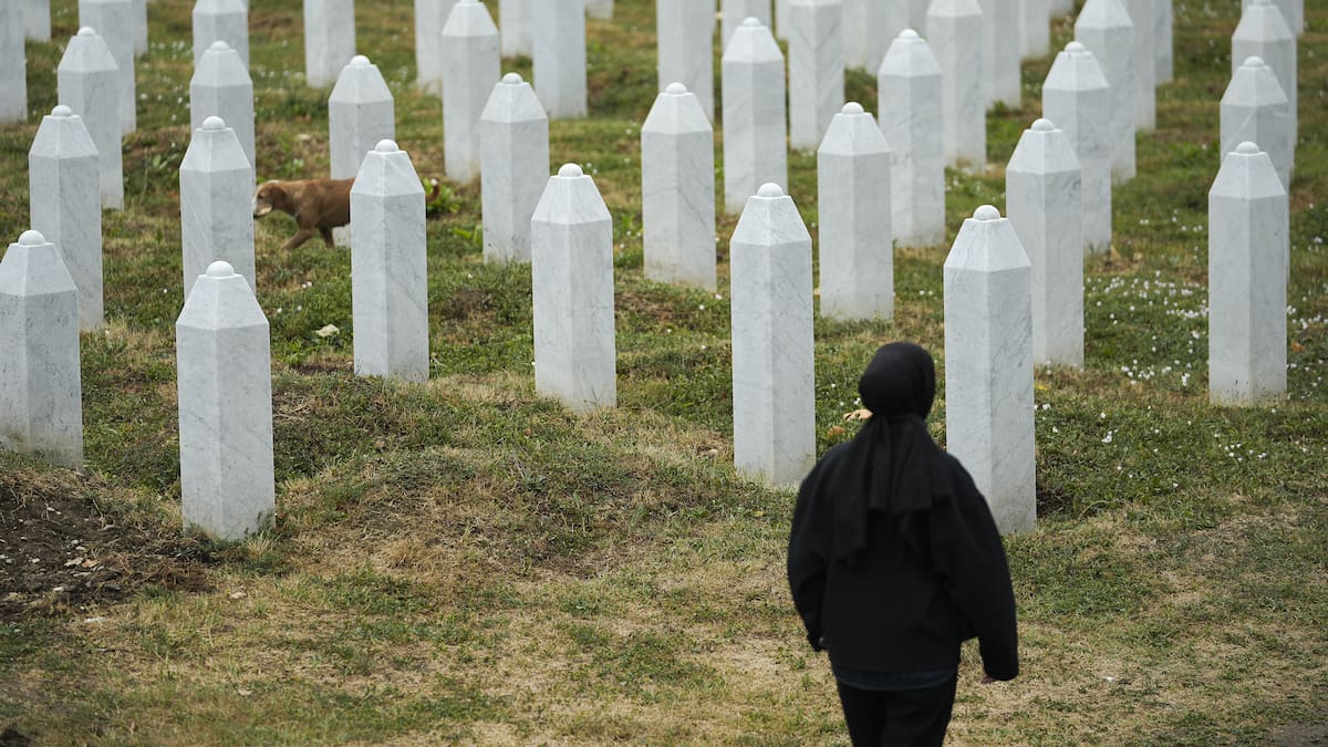La Fiscalía de Milán investiga si se realizaron "safaris humanos" para disparar contra los habitantes de Sarajevo en la guerra de los Balcanes | Internacional