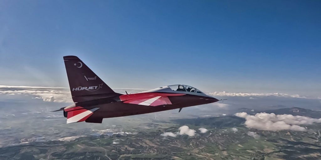 Robles premia a Erdogan con un contrato a dedo de 3.000 millones