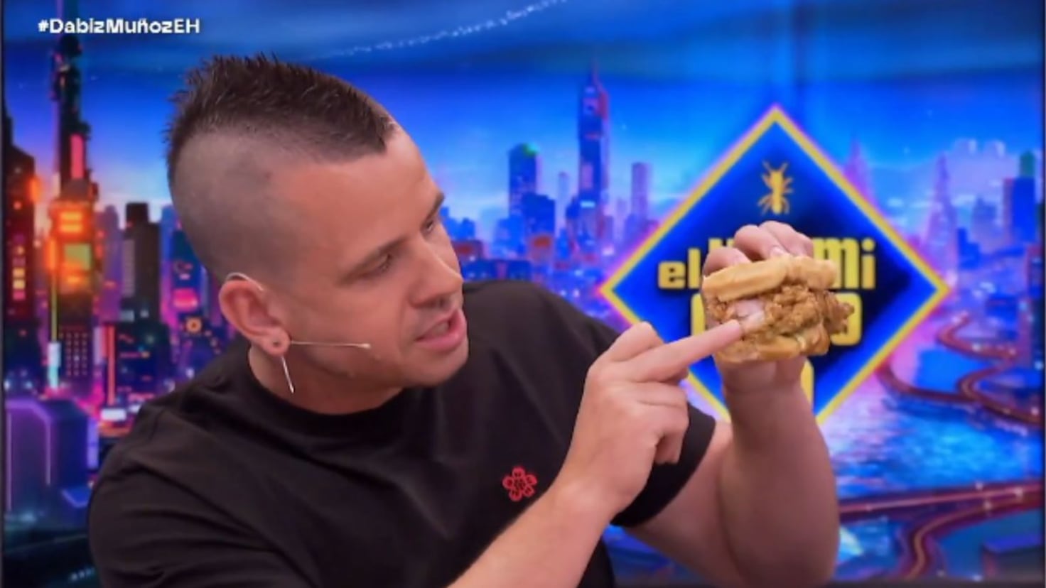 Chef Dabiz Muñoz: “El buen pollo frito es el que tiene la textura crujiente por fuera, con escamas, y por dentro está tierno”