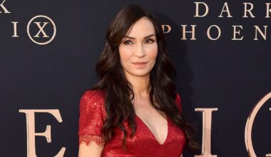 La vida después de GoldenEye: cómo Famke Janssen rompió moldes y volvió a reinventarse fuera de Hollywood