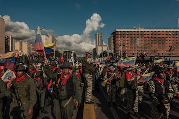 Miembros de la milicia bolivariana,