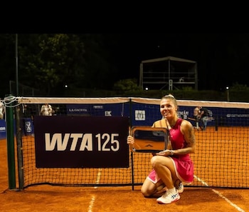 Oleksandra Oliynykova celebra su título