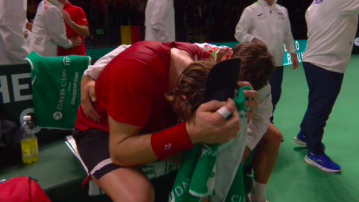 Zizou Bergs, hundido tras su derrota ante Cobolli en Copa Davis. Fuente: Getty