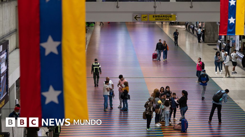 Varias aerolíneas internacionales cancelan sus vuelos a Venezuela tras alerta de la FAA sobre "incremento de la actividad militar" en ese país