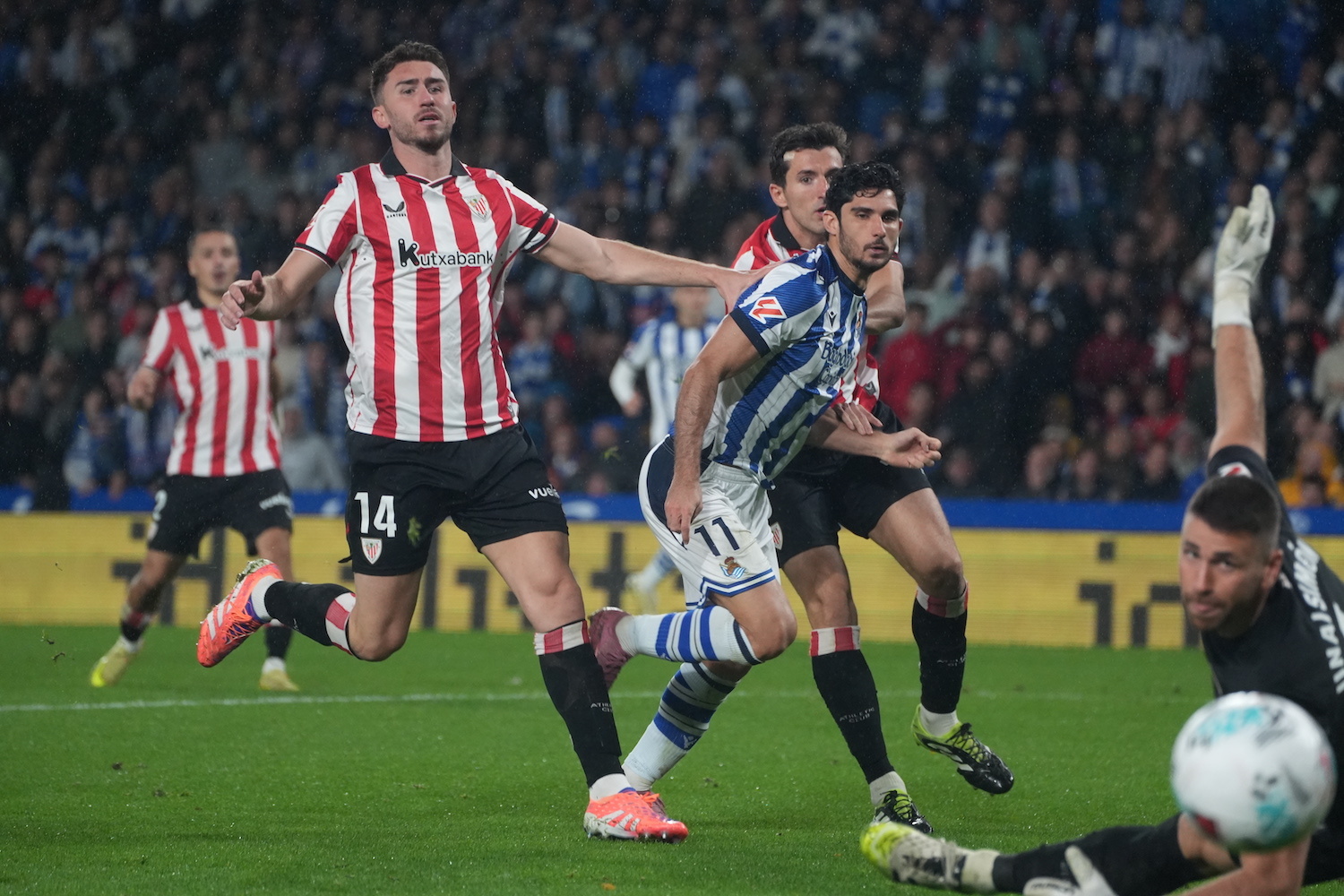 Gorrotxategi decanta para la Real un derbi que el Athletic había igualado en dos ocasiones | Futbola