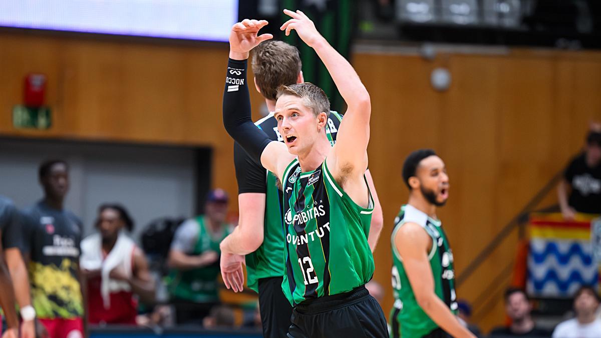 El sueco Hakanson brilló ante el Hiopos Lleida