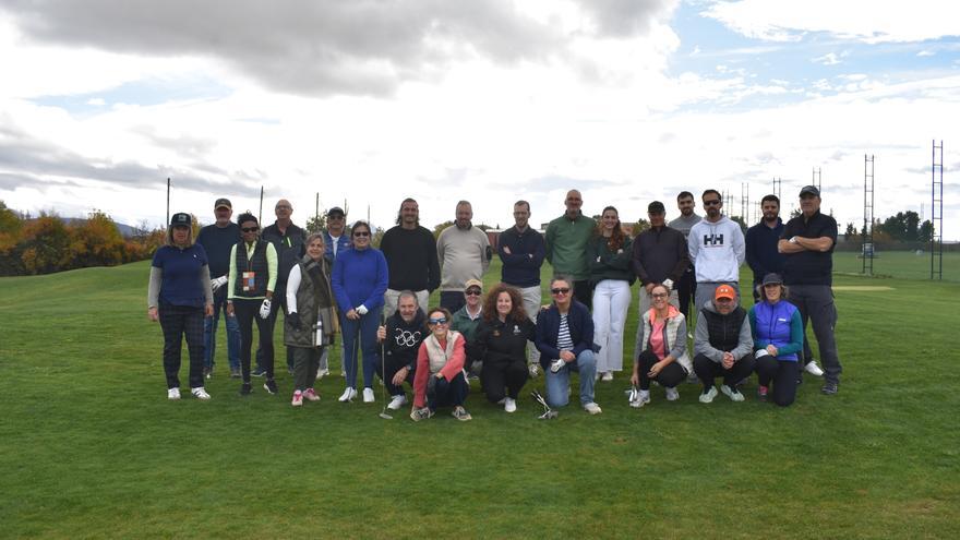 Éxito en el I Torneo de Golf para Principiantes