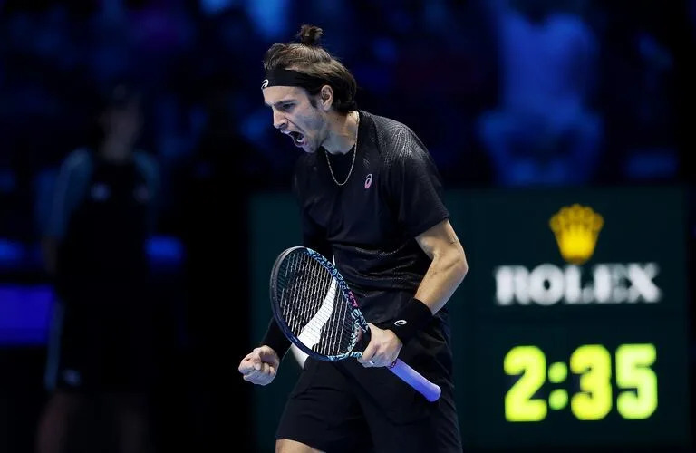 El festejo de Lorenzo Musetti, luego de un gran espectáculo