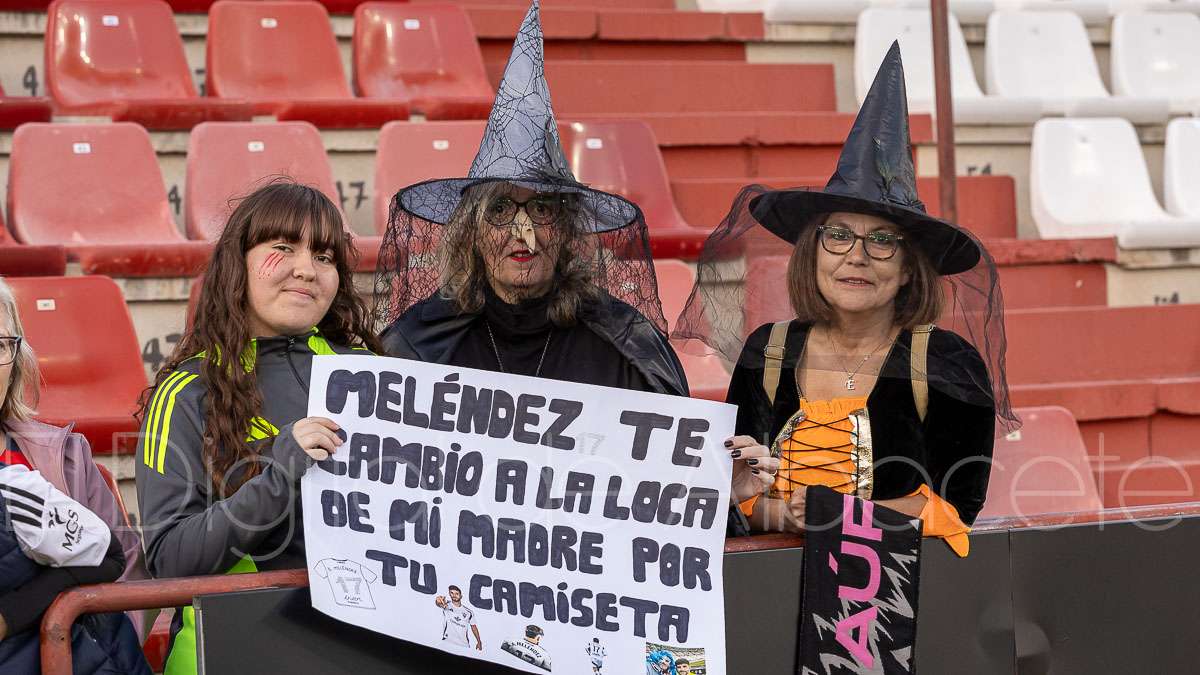 Las fotos de la afición en el Albacete - Huesca