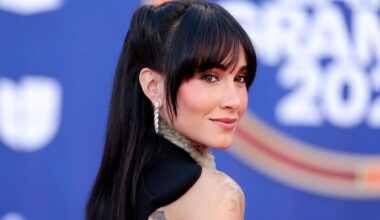 Tres 'looks' espectaculares y su primer Latin Grammy en la 'gran noche' de Aitana con mensaje a Plex incluido