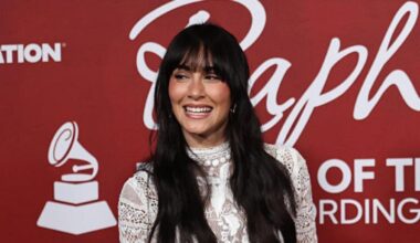 Aitana sorprende con un vestido único de encaje blanco