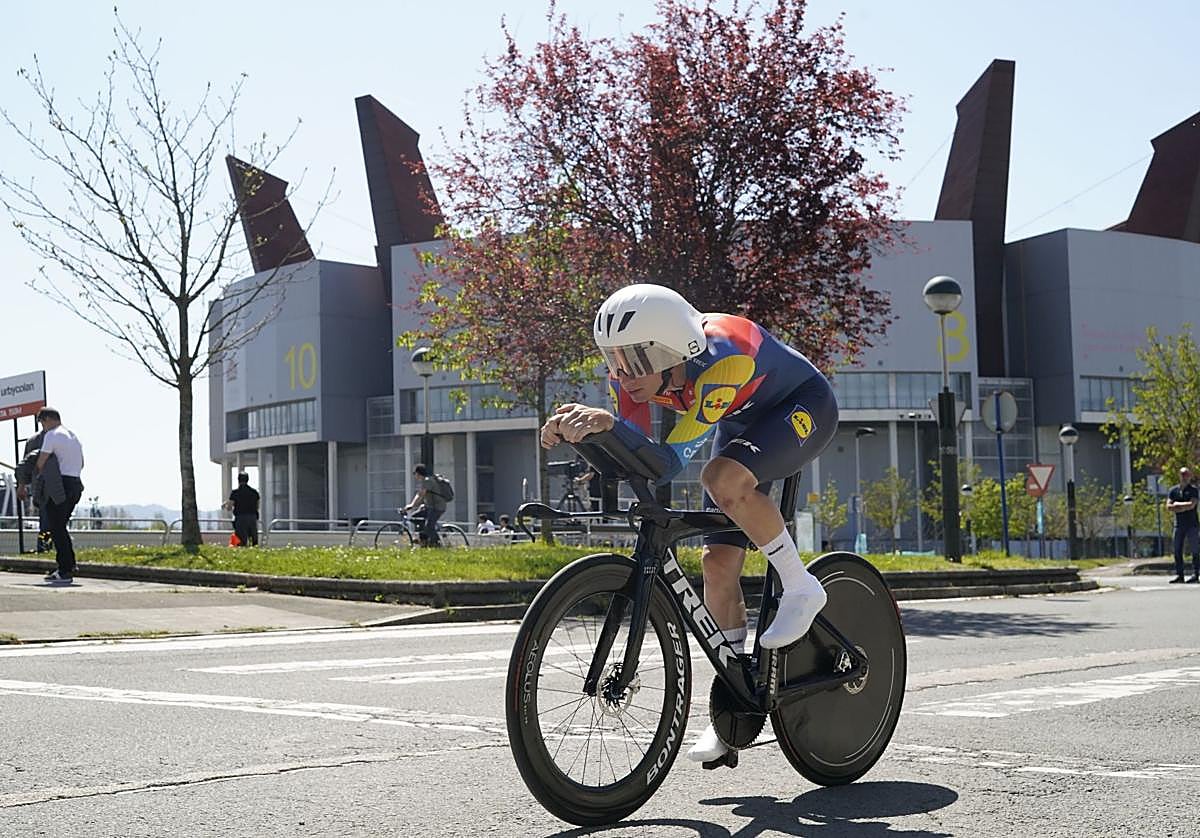 Ramiro González lamenta que la Itzulia se 'olvide' de Álava: «Queremos que venga, pero nosotros no hacemos el recorrido»
