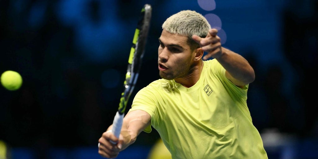 Dónde ver online y en televisión a Alcaraz hoy las semifinales de la ATP Finals y a qué hora juega el partido contra Auger-Aliassime