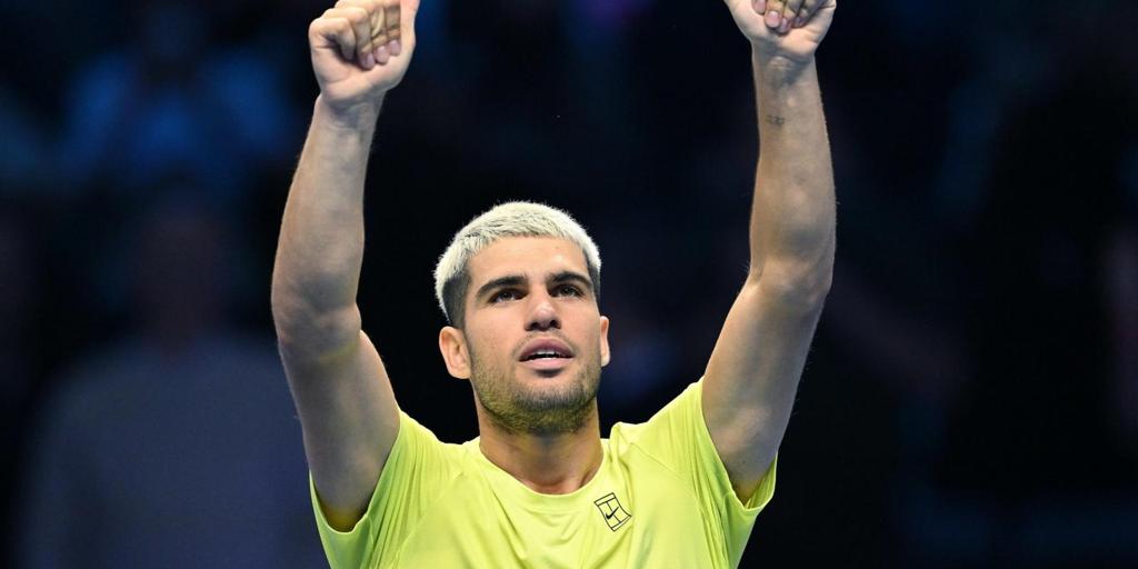 «A mí me gusta. Yo creo que puedes salir por la noche pero ser un profesional de pies a cabeza, priorizar el trabajo siempre e intentar ser mejor»