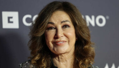 todos los looks de las invitadas a la primera gran fiesta de la Navidad