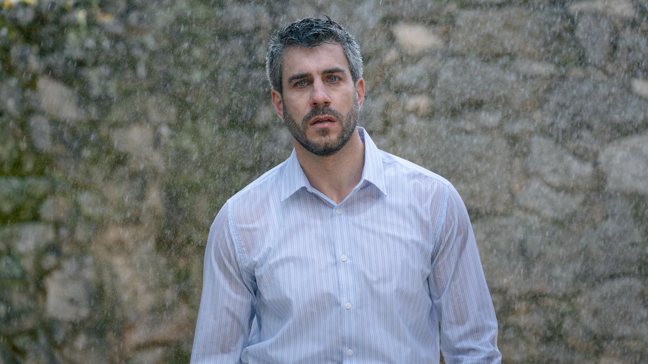 Andrés se marcha de casa en busca de pruebas para desenmascarar a Gabriel