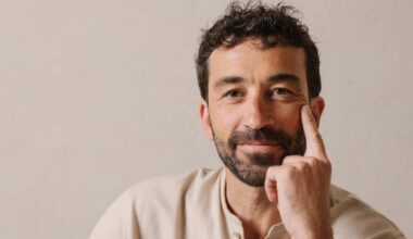 con zonas que se abren y otras que se protegen"