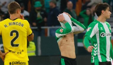 Antony ve una roja directa que lo deja fuera del derbi en el Sánchez-Pizjuán