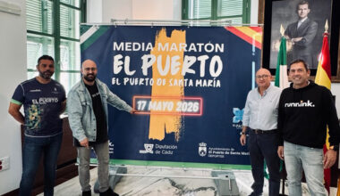 El alcalde Germán Beardo presenta la Media Maratón El Puerto 2026, que celebrará su segunda edición el 17 de mayo
