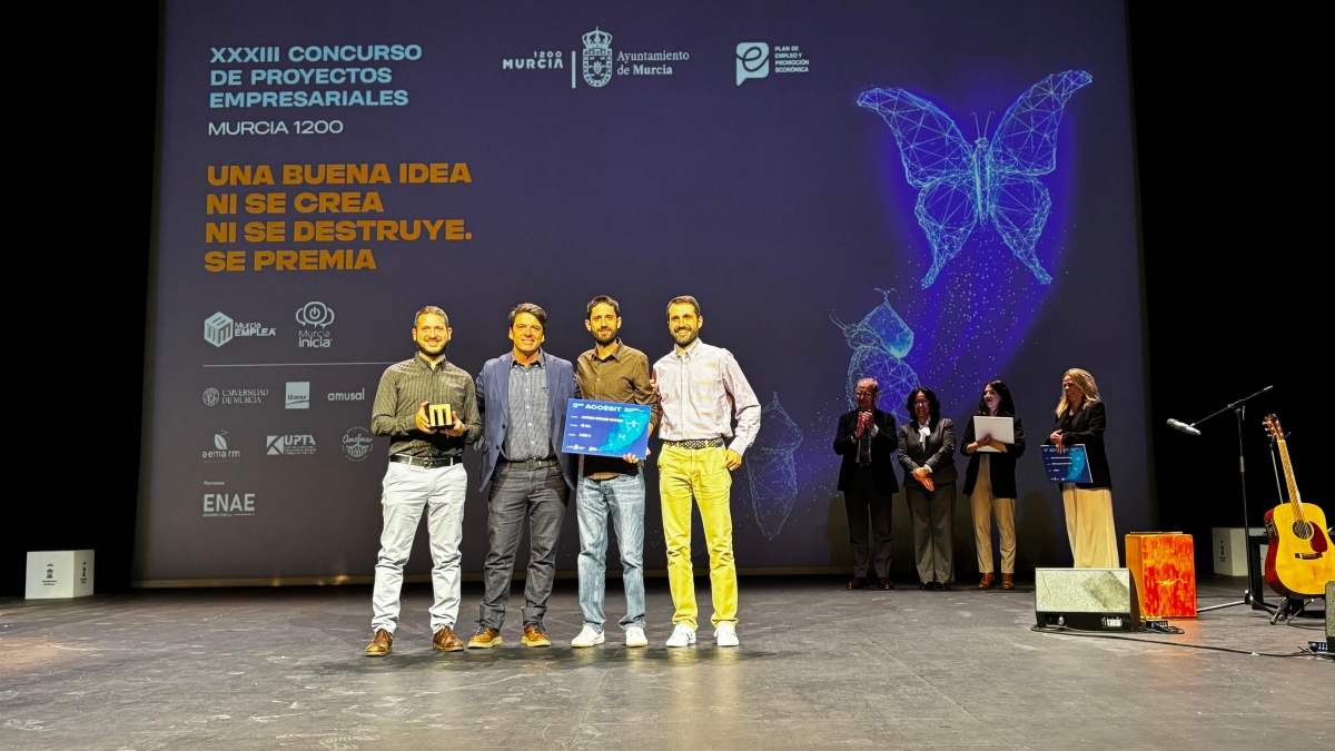 La aplicación 40-all recibió un accésit del Ayuntamiento de Murcia. - Foto: AG